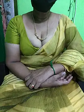 niiveditha online show from March 18, 2025, 6:03 am