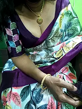 niiveditha online show from September 13, 2025, 3:12 pm