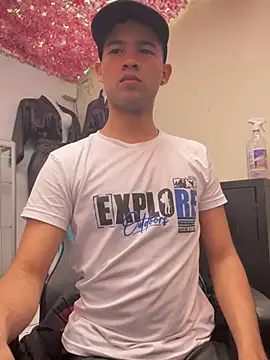 Twink X online show from February 16, 2025, 7:27 pm