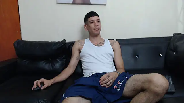 Snapshot of biigjhonny chatting on November 9, 2025, 3:16 am biigjhonny online show from November 9, 2025, 3:16 am