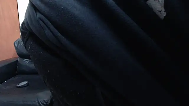 Snapshot of biigjhonny chatting on November 21, 2025, 2:10 am biigjhonny online show from November 21, 2025, 2:10 am