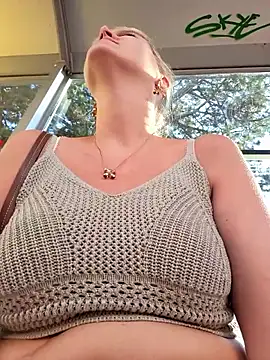 Snapshot of Sexybiene969 chatting on September 8, 2025, 2:38 pm Sexybiene969 online show from September 8, 2025, 2:38 pm