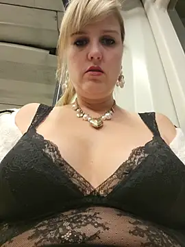 Snapshot of Sexybiene969 chatting on November 14, 2025, 4:06 pm Sexybiene969 online show from November 14, 2025, 4:06 pm