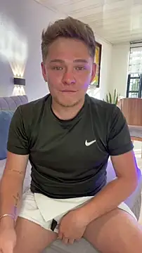 Snapshot of Angel_Montiell chatting on October 30, 2025, 9:15 pm Angel Montiell online show from October 30, 2025, 9:15 pm