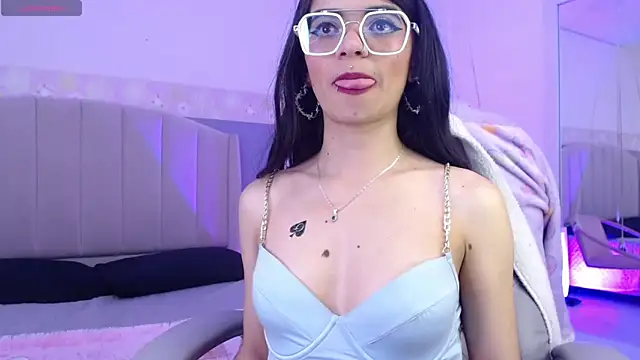 Snapshot of Emerald_gh chatting on September 11, 2025, 3:39 am Emerald gh online show from September 11, 2025, 3:39 am