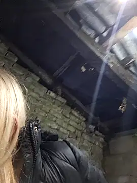 Snapshot of hotamanda01 chatting on November 12, 2025, 9:14 pm hotamanda01 online show from November 12, 2025, 9:14 pm