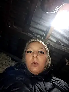 Snapshot of hotamanda01 chatting on November 13, 2025, 8:41 pm hotamanda01 online show from November 13, 2025, 8:41 pm