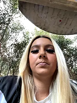 Snapshot of hotamanda01 chatting on November 30, 2025, 1:04 pm hotamanda01 online show from November 30, 2025, 1:04 pm