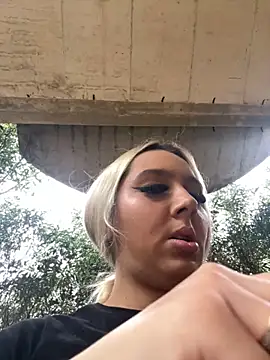 Snapshot of hotamanda01 chatting on December 3, 2025, 12:47 pm hotamanda01 online show from December 3, 2025, 12:47 pm