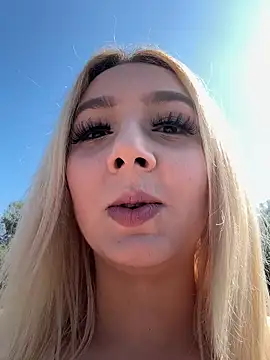 Snapshot of hotamanda01 chatting on February 26, 2026, 12:48 pm hotamanda01 online show from February 26, 2026, 12:48 pm