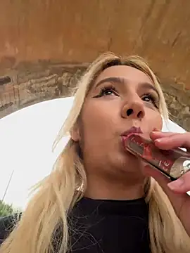 Snapshot of hotamanda01 chatting on February 28, 2026, 11:11 am hotamanda01 online show from February 28, 2026, 11:11 am