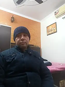 innocentboy1987 online show from January 13, 2026, 5:57 am