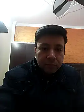 Snapshot of innocentboy1987 chatting on January 17, 2026, 8:08 am innocentboy1987 online show from January 17, 2026, 8:08 am