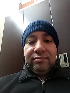 Snapshot of innocentboy1987 chatting on February 4, 2026, 3:45 am innocentboy1987 online show from February 4, 2026, 3:45 am