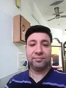 Snapshot of innocentboy1987 chatting on February 6, 2026, 3:44 am innocentboy1987 online show from February 6, 2026, 3:44 am