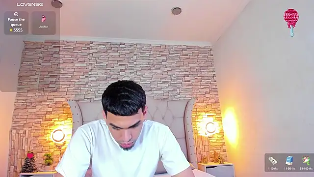 Snapshot of Miagael_Pervert chatting on February 7, 2025, 4:06 am Miagael Pervert online show from February 7, 2025, 4:06 am