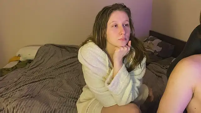 Sabrinaanddaniel online show from November 28, 2025, 6:43 pm