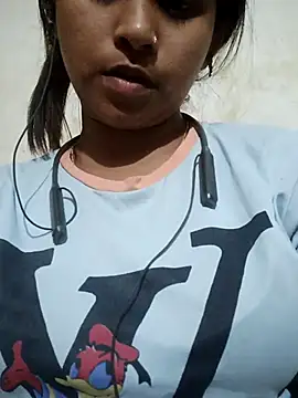 Snapshot of Shivani-Star chatting on March 4, 2025, 5:45 pm Shivani-Star online show from March 4, 2025, 5:45 pm