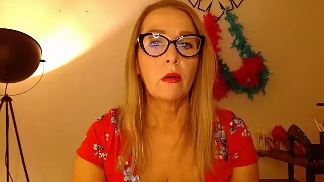 Snapshot of leaxSTAR chatting on January 19, 2026, 3:05 pm leaxSTAR online show from January 19, 2026, 3:05 pm