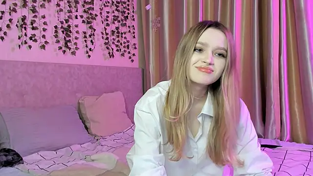 Snapshot of MiaRanki chatting on March 9, 2025, 6:54 pm MiaRanki online show from March 9, 2025, 6:54 pm