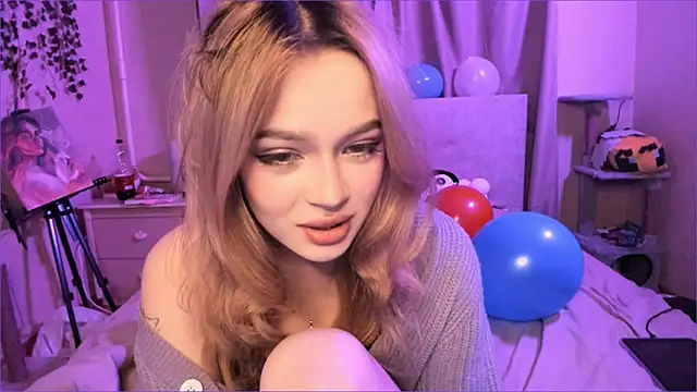 Snapshot of MiaRanki chatting on February 16, 2026, 10:50 pm MiaRanki online show from February 16, 2026, 10:50 pm