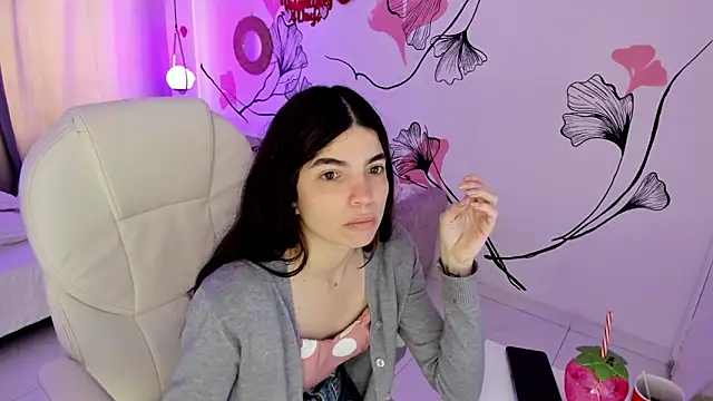 Snapshot of Isabela_Fiorelli chatting on February 17, 2026, 1:07 pm Isabela Fiorelli online show from February 17, 2026, 1:07 pm