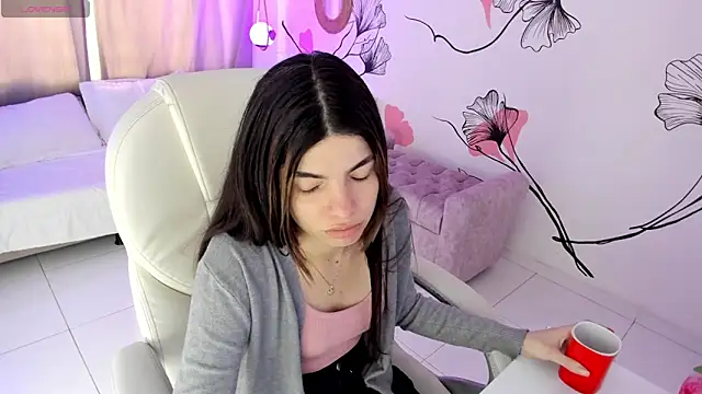 Snapshot of Isabela_Fiorelli chatting on February 23, 2026, 1:30 pm Isabela Fiorelli online show from February 23, 2026, 1:30 pm