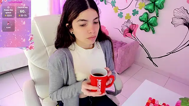 Snapshot of Isabela_Fiorelli chatting on March 15, 2026, 1:17 pm Isabela Fiorelli online show from March 15, 2026, 1:17 pm