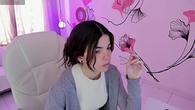 Snapshot of Isabela_Fiorelli chatting on April 12, 2026, 1:05 pm Isabela Fiorelli online show from April 12, 2026, 1:05 pm