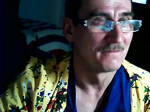 Snapshot of igracek30 chatting on December 5, 2025, 7:10 pm igracek30 online show from December 5, 2025, 7:10 pm