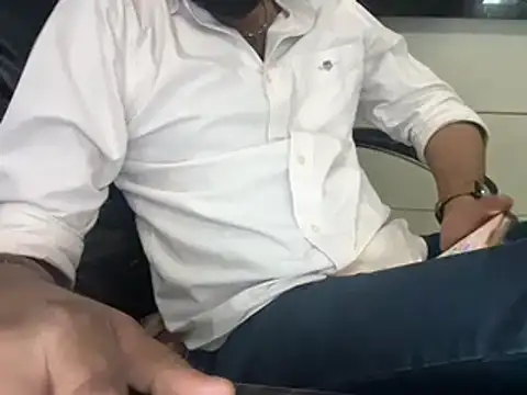 Snapshot of iamabigdickindian chatting on March 12, 2025, 10:05 am iamabigdickindian online show from March 12, 2025, 10:05 am