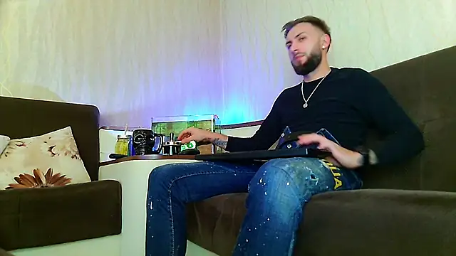 JamieNoxus online show from March 7, 2025, 8:22 pm