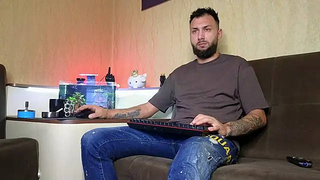 JamieNoxus online show from October 1, 2025, 5:46 am