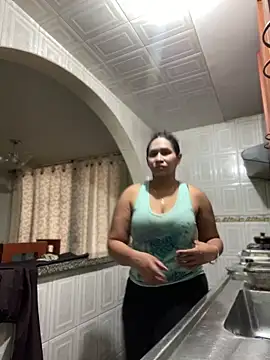 Carola-Ross online show from November 11, 2025, 5:35 pm