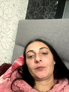 Snapshot of Miroslava1247 chatting on October 25, 2025, 8:36 pm Miroslava1247 online show from October 25, 2025, 8:36 pm