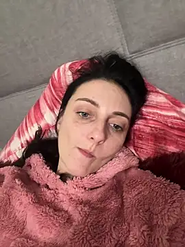 Snapshot of Miroslava1247 chatting on February 26, 2026, 6:29 pm Miroslava1247 online show from February 26, 2026, 6:29 pm