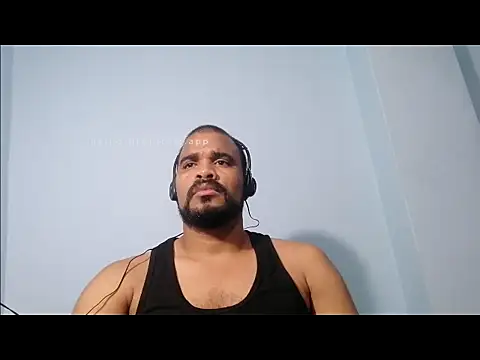 Snapshot of YOX22 chatting on March 20, 2025, 5:35 am YOX22 online show from March 20, 2025, 5:35 am