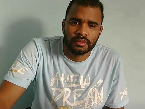 Snapshot of YOX22 chatting on September 23, 2025, 1:47 pm YOX22 online show from September 23, 2025, 1:47 pm