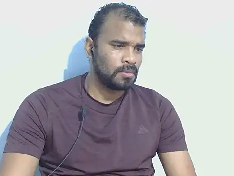 Snapshot of YOX22 chatting on November 15, 2025, 7:05 am YOX22 online show from November 15, 2025, 7:05 am