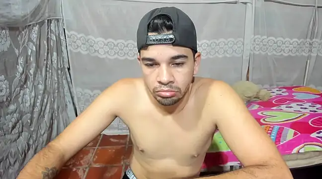 Snapshot of leandro49112 chatting on March 19, 2025, 11:25 pm leandro49112 online show from March 19, 2025, 11:25 pm