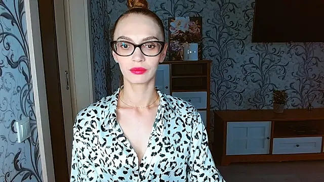 Lady Sunshine  online show from September 15, 2025, 6:24 am