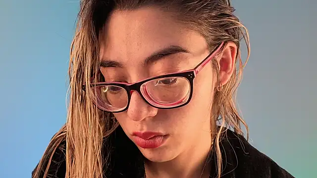 Carolblonde online show from March 3, 2026, 12:39 am