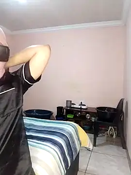 Snapshot of prettiechanti chatting on October 24, 2025, 8:05 pm prettiechanti online show from October 24, 2025, 8:05 pm