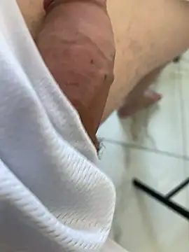 Snapshot of obranquinho21cm chatting on February 24, 2025, 4:58 pm obranquinho21cm online show from February 24, 2025, 4:58 pm