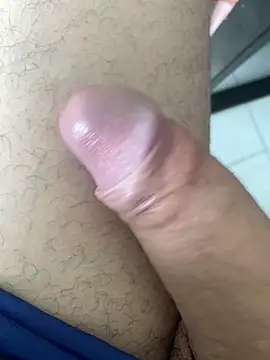 Snapshot of obranquinho21cm chatting on February 26, 2025, 5:07 pm obranquinho21cm online show from February 26, 2025, 5:07 pm