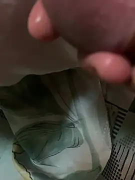 Snapshot of obranquinho21cm chatting on March 12, 2025, 7:59 pm obranquinho21cm online show from March 12, 2025, 7:59 pm