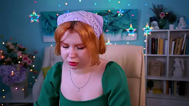 Snapshot of MitsukiMun chatting on February 17, 2025, 3:20 pm MitsukiMun online show from February 17, 2025, 3:20 pm