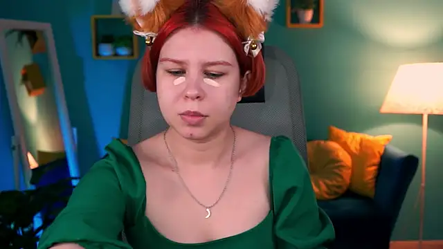 Snapshot of MitsukiMun chatting on February 23, 2025, 12:05 pm MitsukiMun online show from February 23, 2025, 12:05 pm