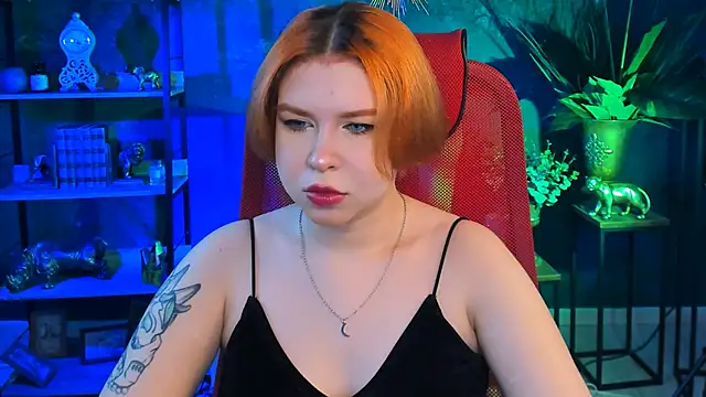 Snapshot of MitsukiMun chatting on March 15, 2025, 4:21 pm MitsukiMun online show from March 15, 2025, 4:21 pm