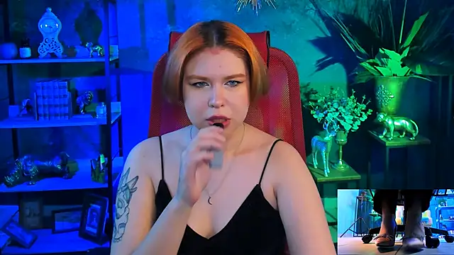 Snapshot of MitsukiMun chatting on March 15, 2025, 10:33 pm MitsukiMun online show from March 15, 2025, 10:33 pm